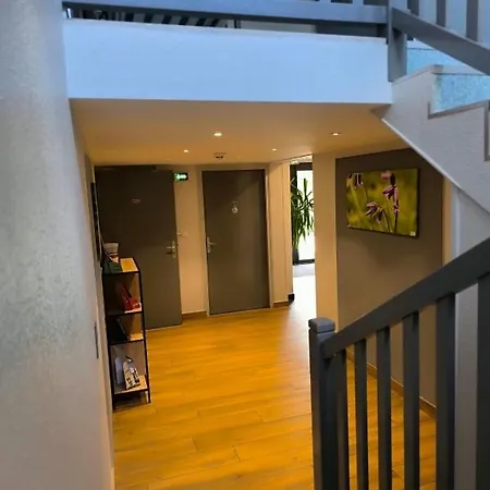 Hotel La Porte Angevine 2*