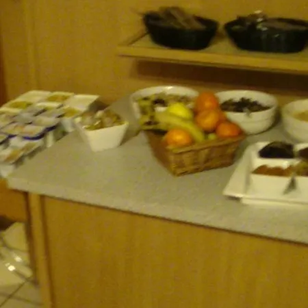 Hotel La Porte Angevine 2*