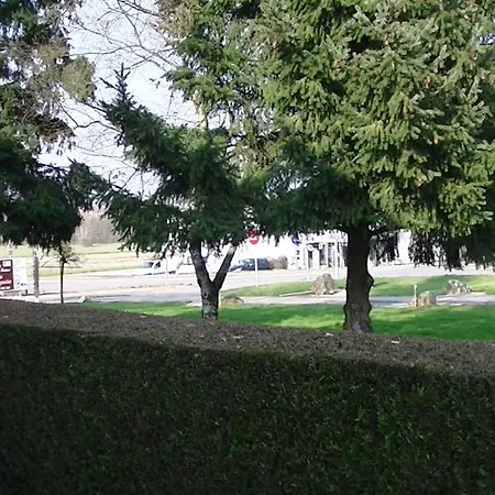 La Porte Angevine מלון 2*