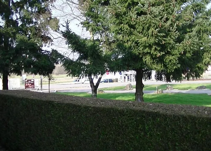 La Porte Angevine Hotel 2*